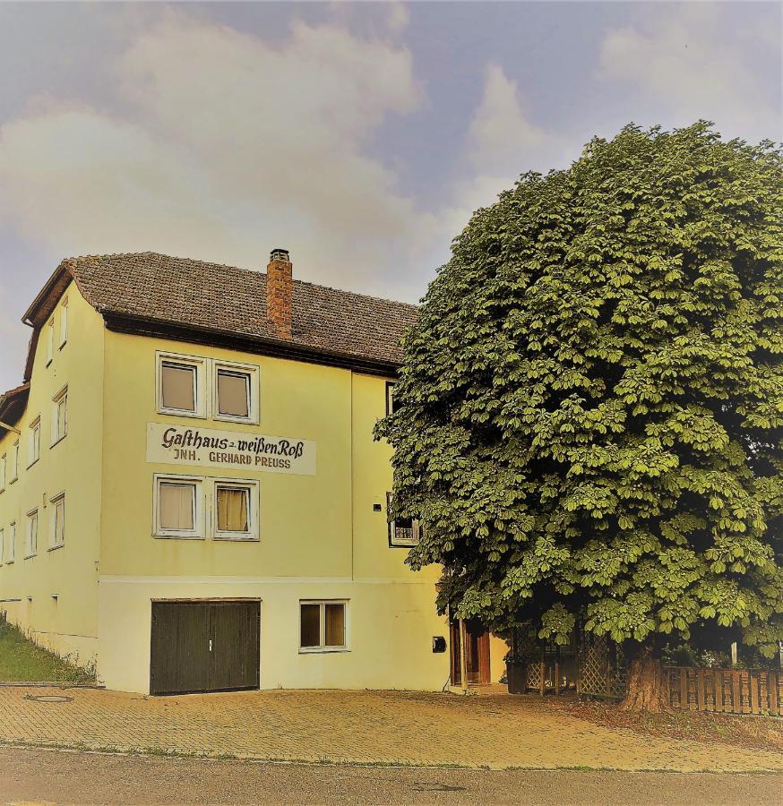 Hotel Gaestehaus Goldhorn à Rödental Extérieur photo
